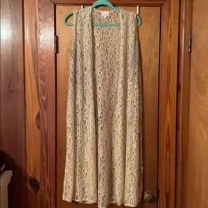 Beautiful cream, lace lularoe joy